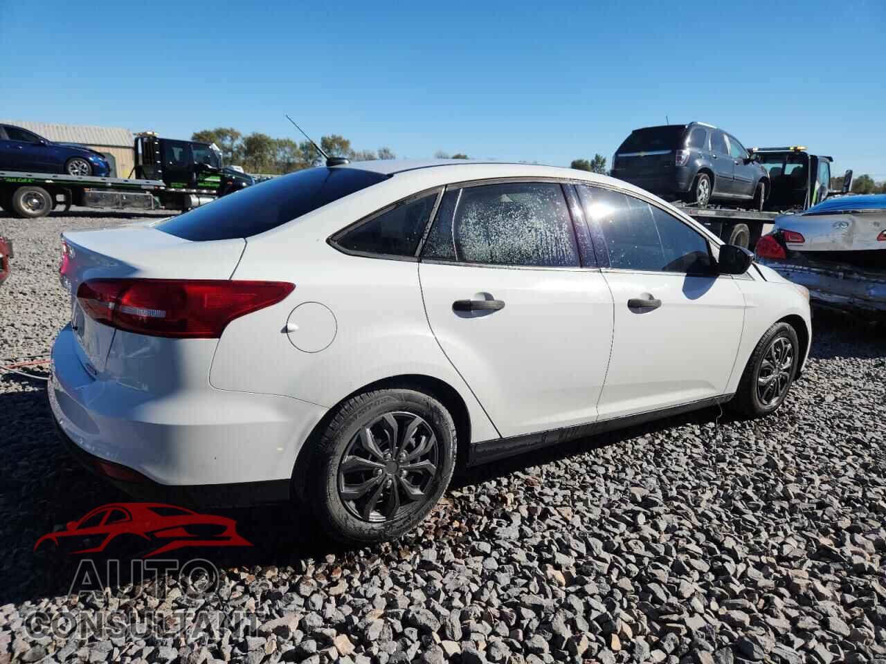 FORD FOCUS 2015 - 1FADP3E26FL321689