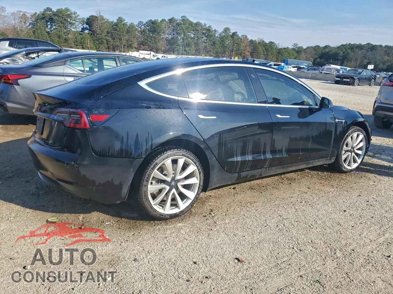 TESLA MODEL 3 2019 - 5YJ3E1EA2KF449528
