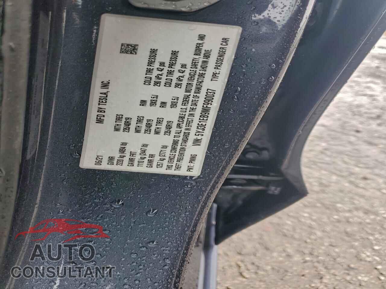 TESLA MODEL 3 2021 - 5YJ3E1EB9MF990037