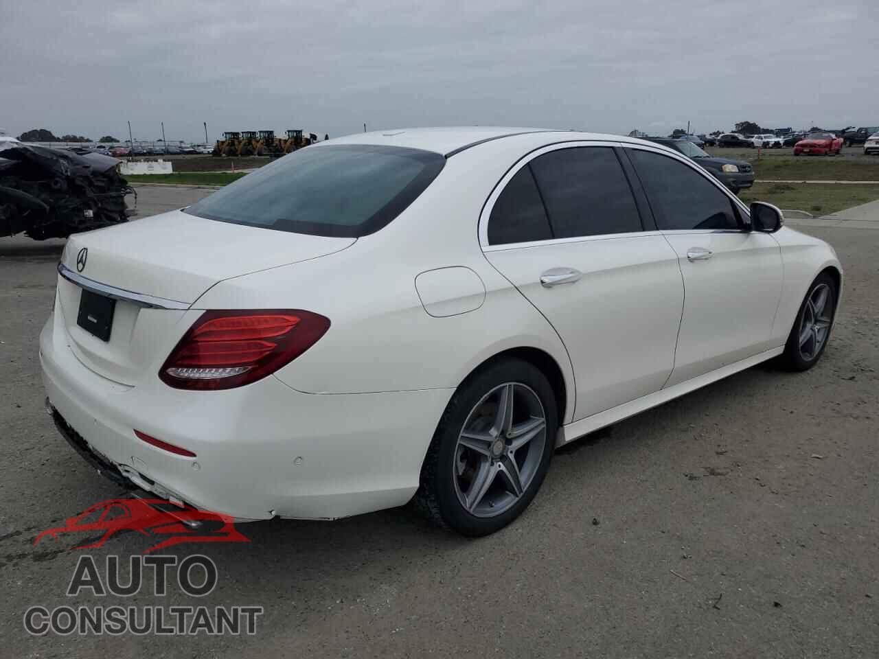 MERCEDES-BENZ E-CLASS 2017 - WDDZF4JB0HA201955