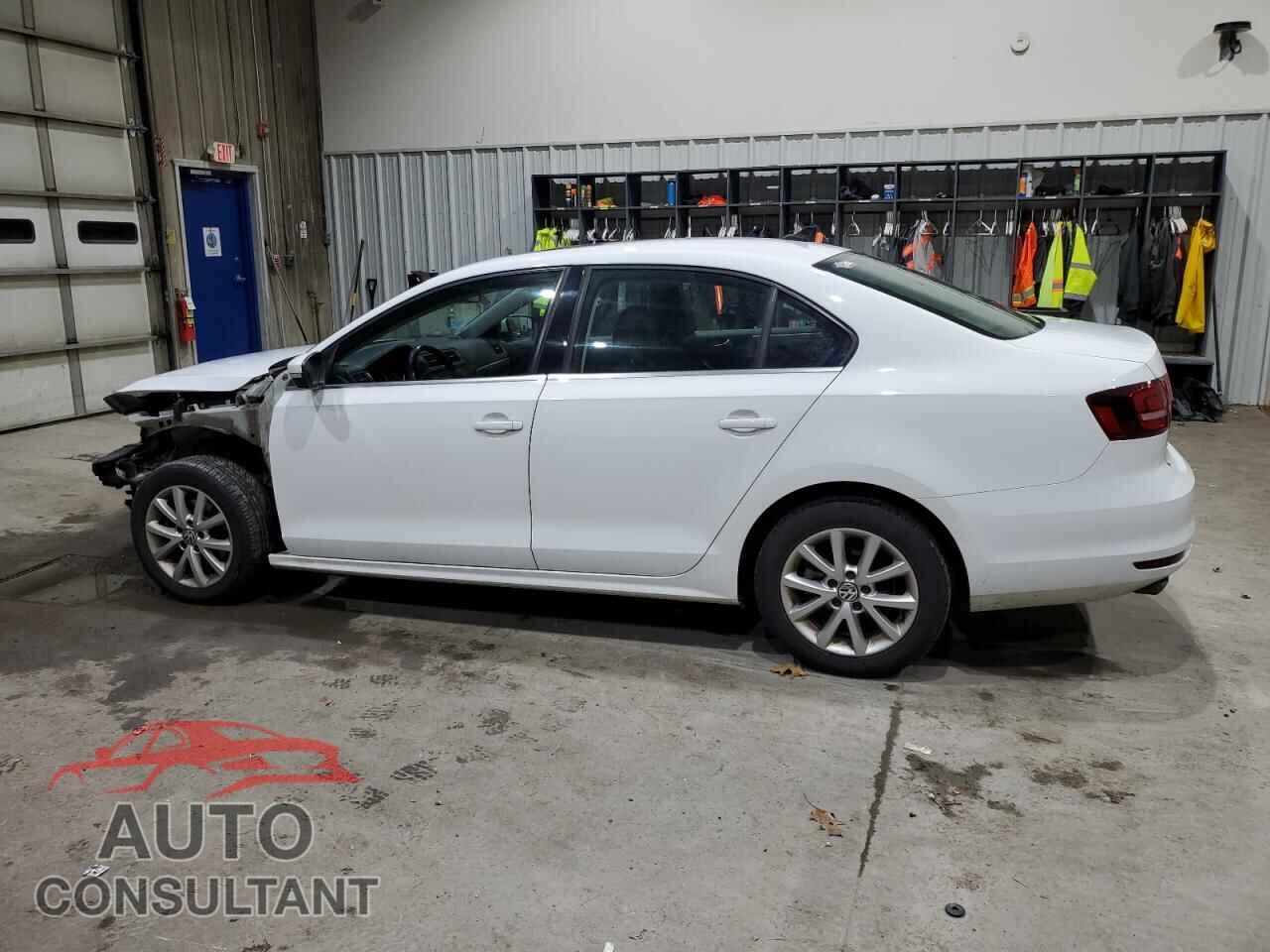 VOLKSWAGEN JETTA 2017 - 3VWDB7AJ9HM365097
