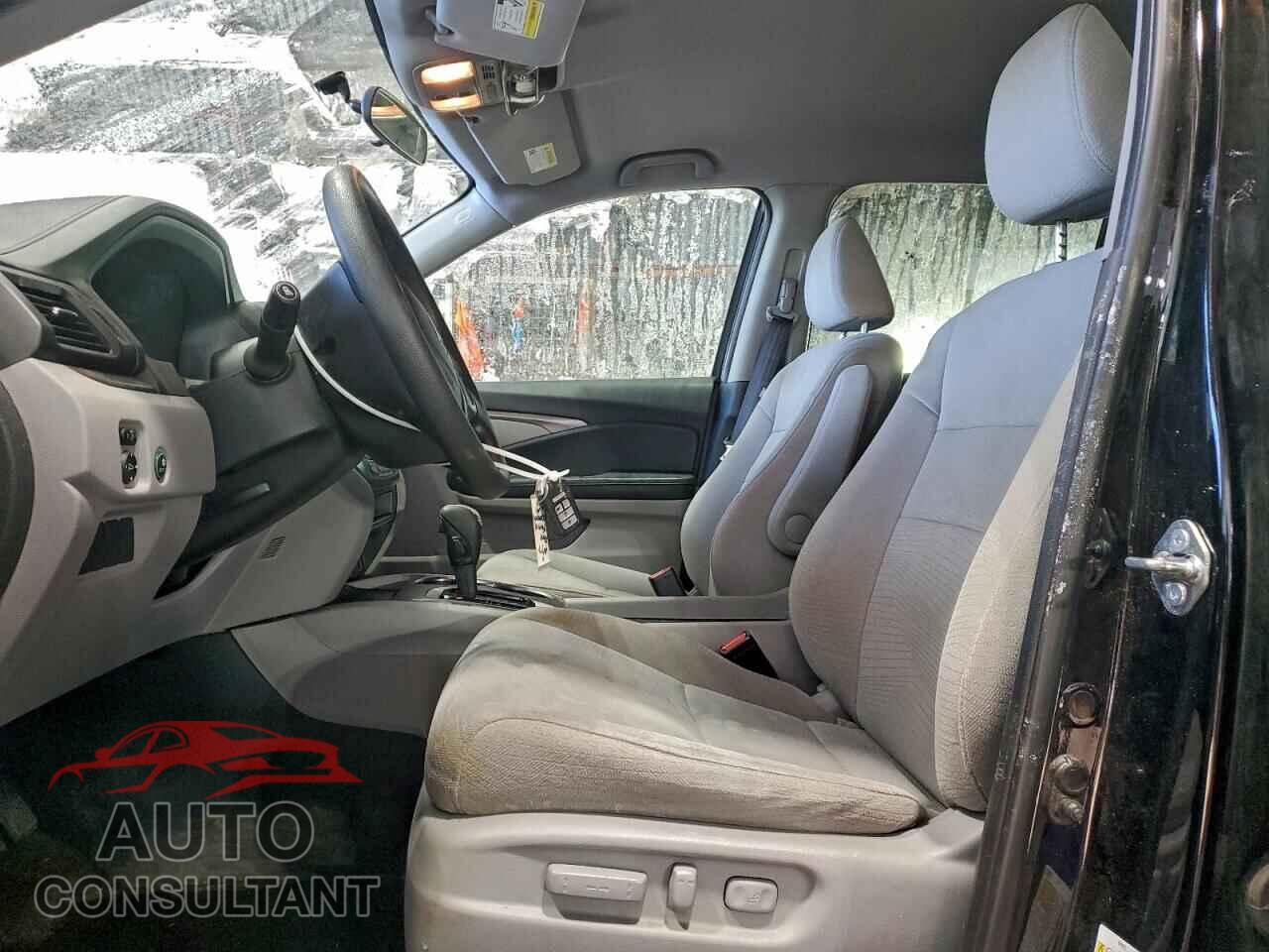 HONDA PILOT 2018 - 5FNYF6H31JB057734