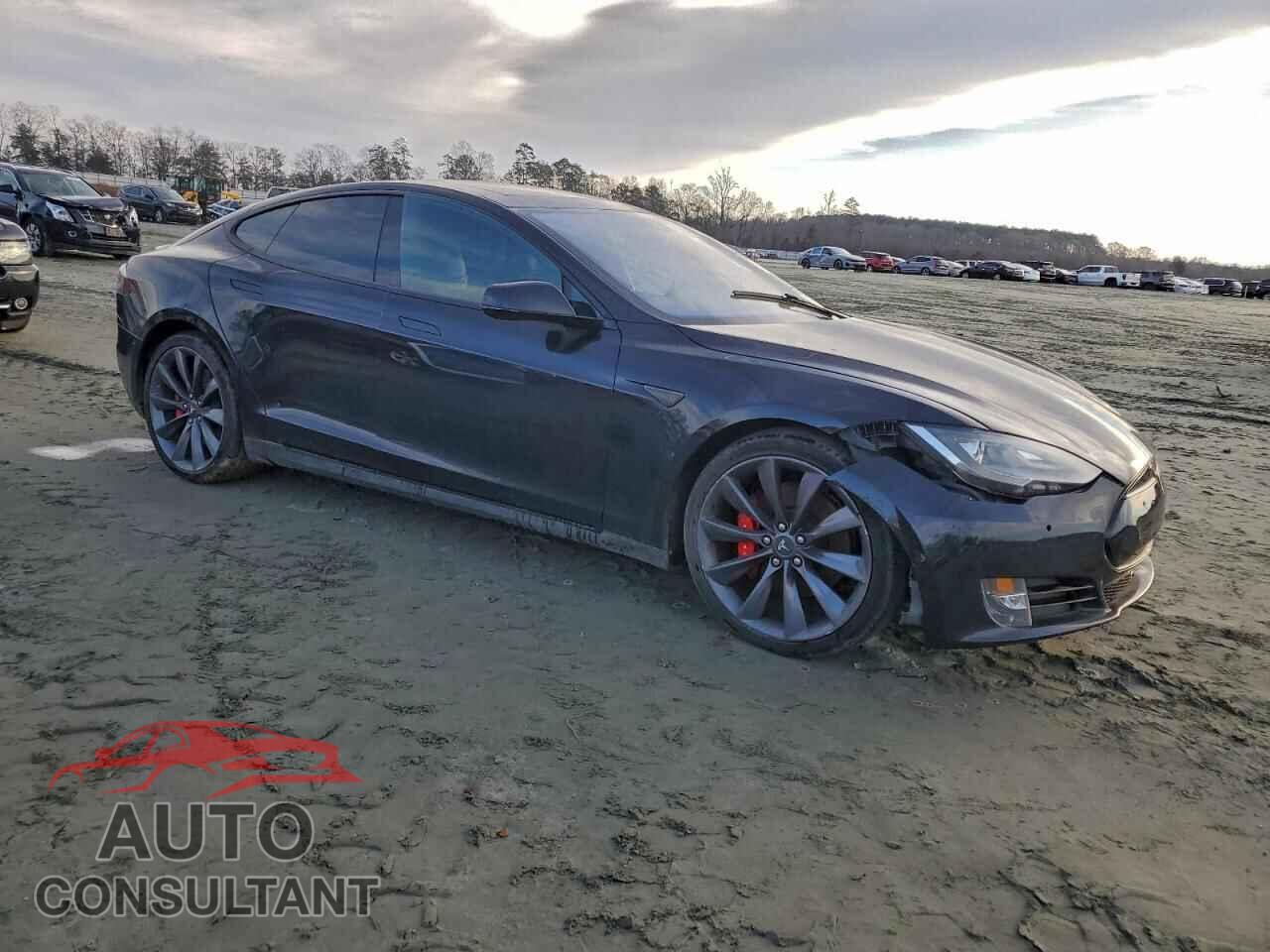 TESLA MODEL S 2015 - 5YJSA1E44FF110972