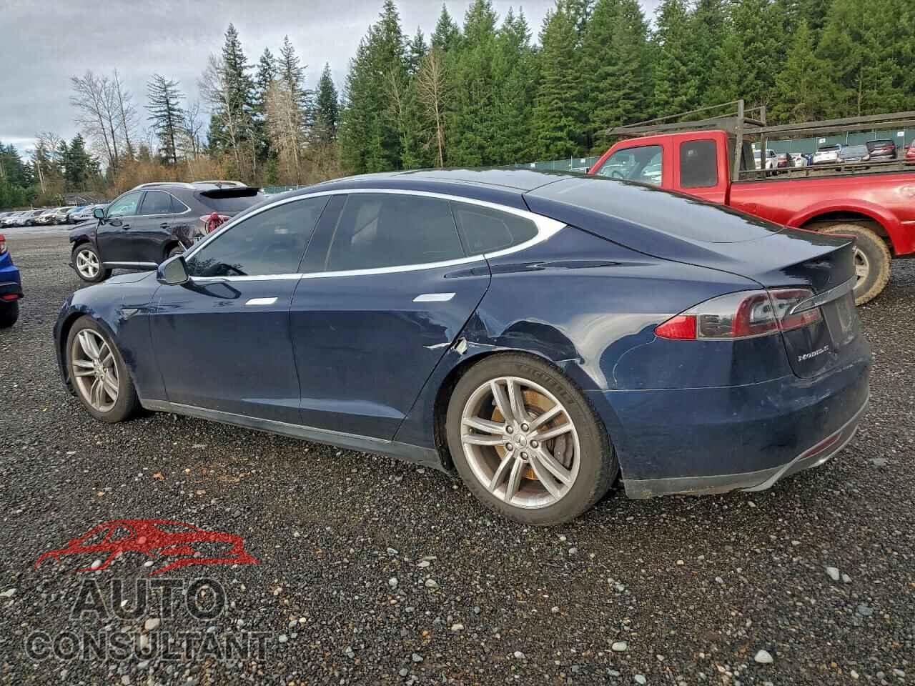 TESLA MODEL S 2013 - 5YJSA1AG7DFP09555