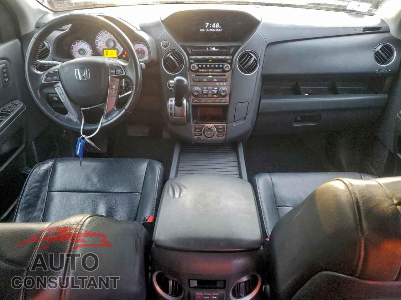 HONDA PILOT 2013 - 5FNYF4H9XDB053565
