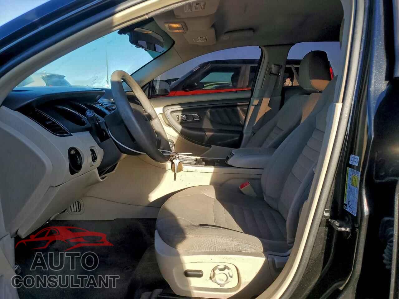 FORD TAURUS 2010 - 1FAHP2DW8AG135816