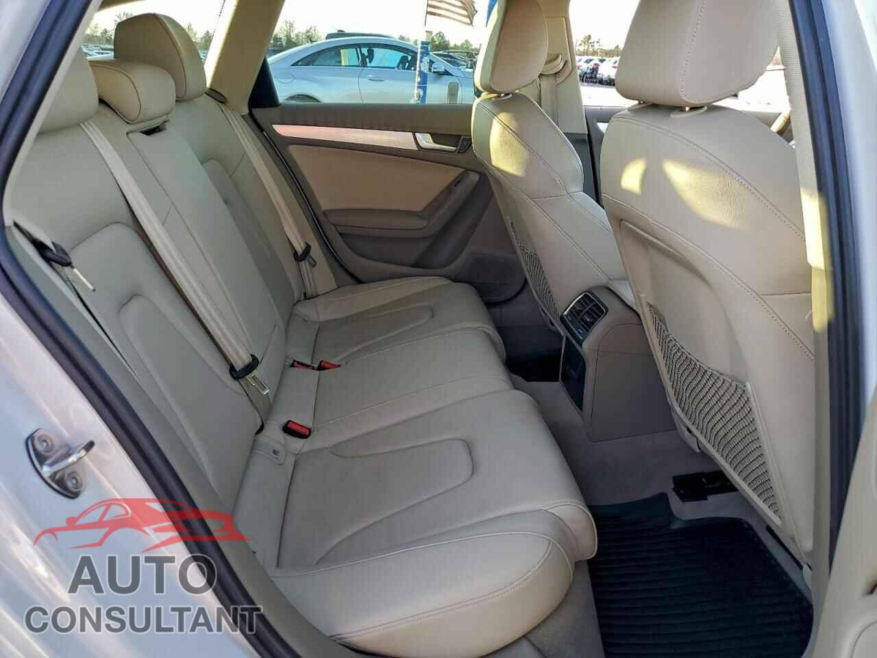 AUDI A4 2012 - WAUWFAFL8CA048485