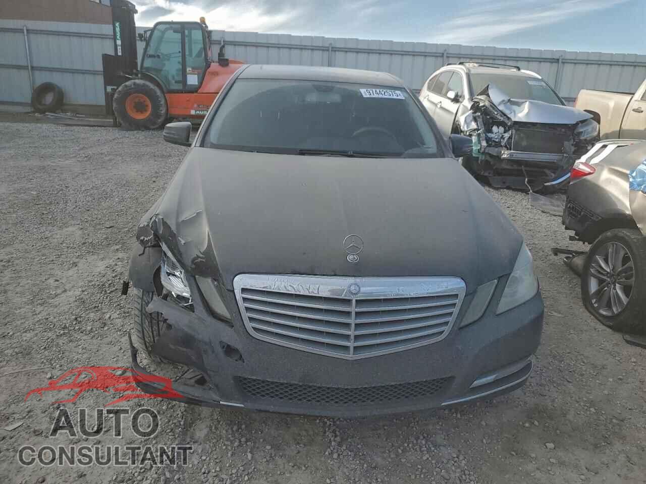 MERCEDES-BENZ E-CLASS 2012 - WDDHF5KB8CA570474