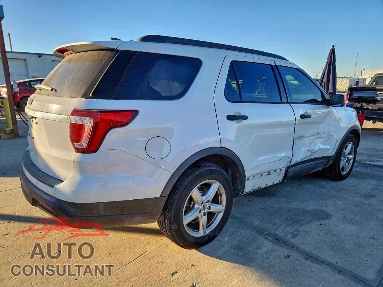 FORD EXPLORER 2018 - 1FM5K7B81JGB07624