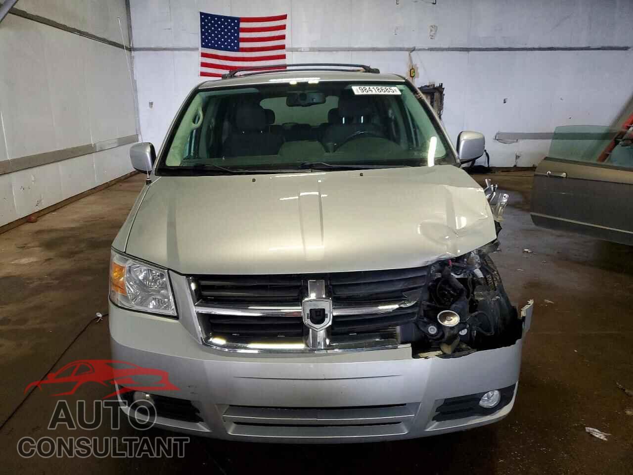 DODGE CARAVAN 2010 - 2D4RN6DX6AR336720