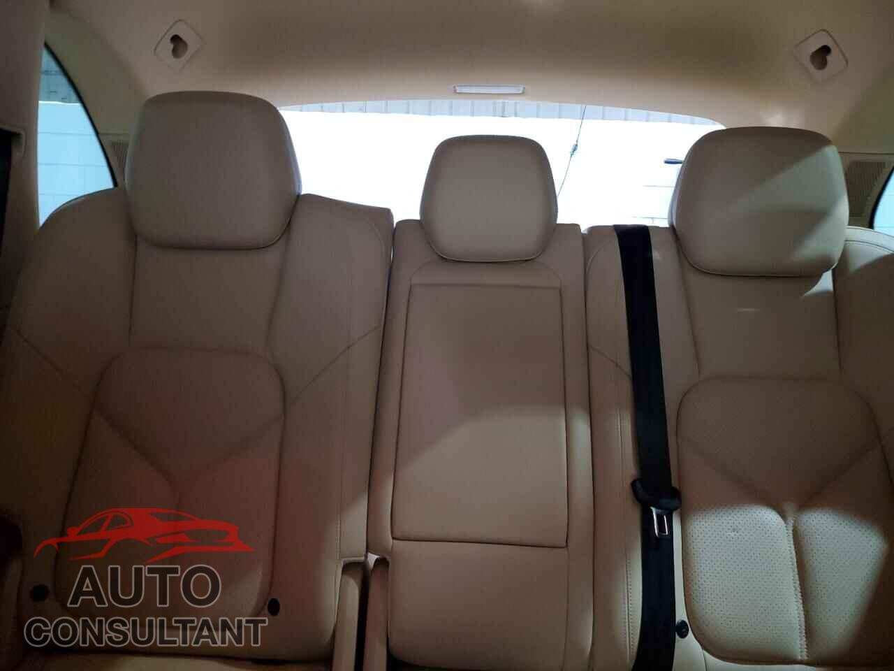 PORSCHE CAYENNE 2012 - WP1AA2A27CLA00916