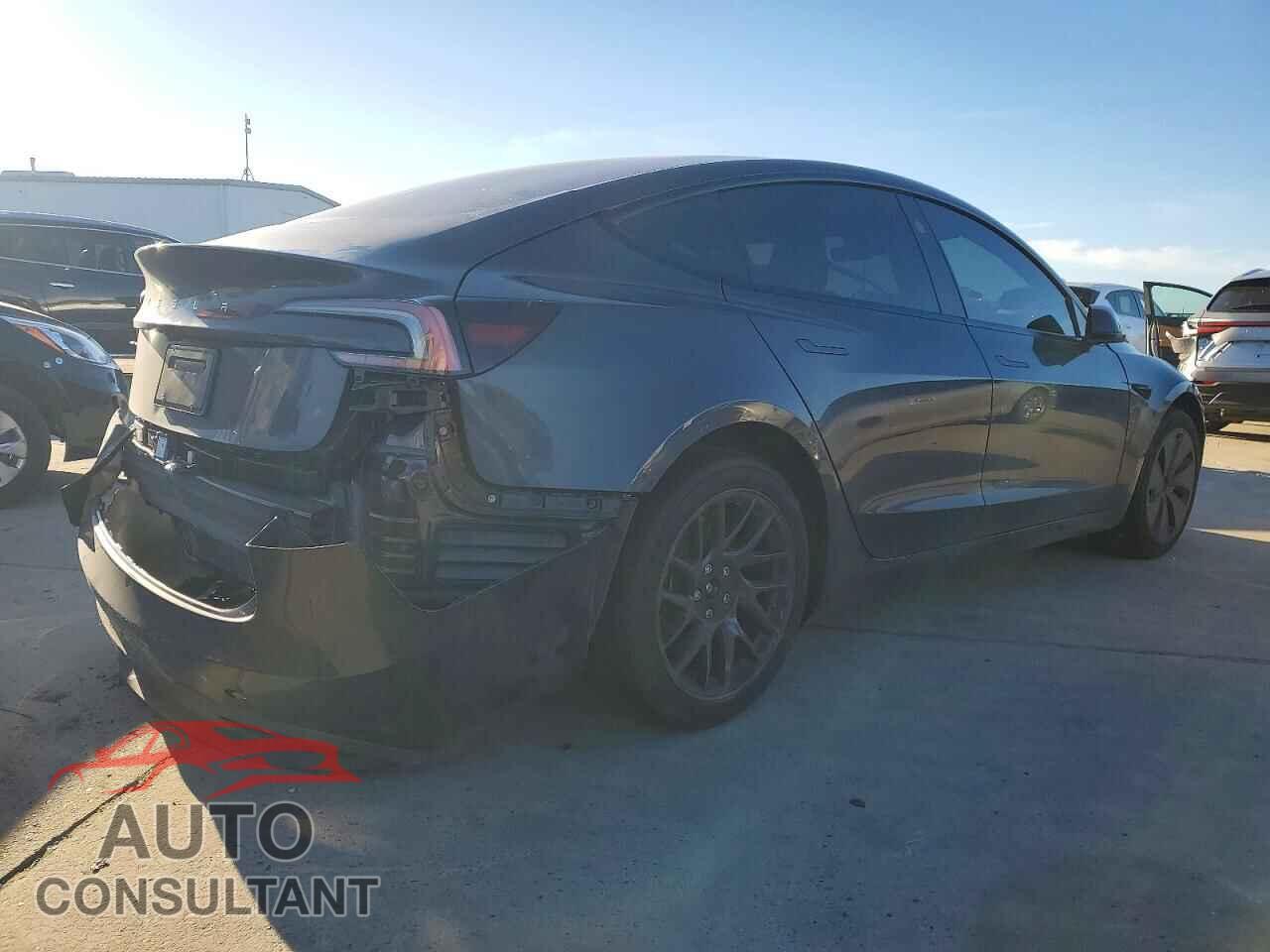 TESLA MODEL 3 2024 - 5YJ3E1EA7RF861874