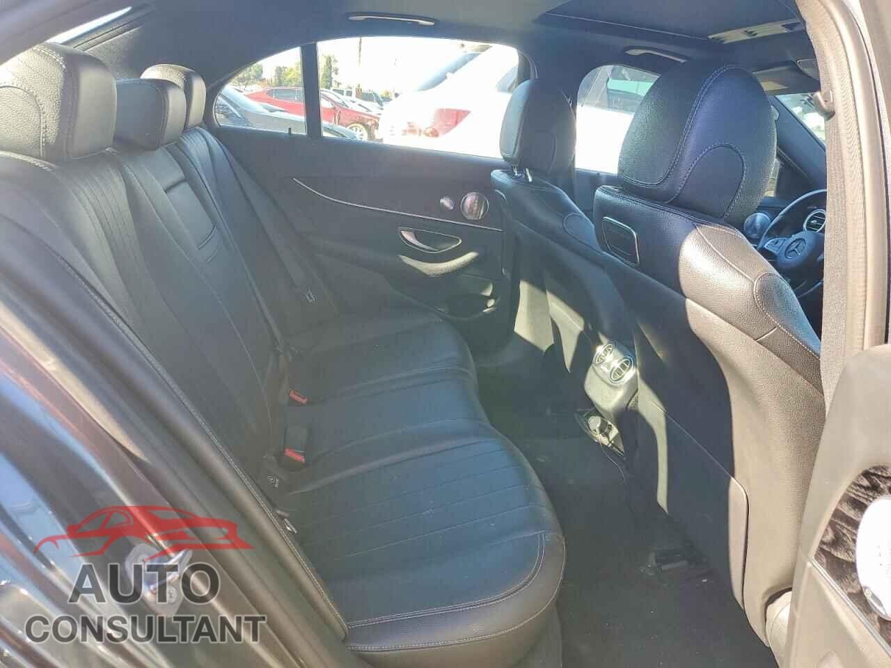 MERCEDES-BENZ E-CLASS 2018 - WDDZF4JB5JA335625
