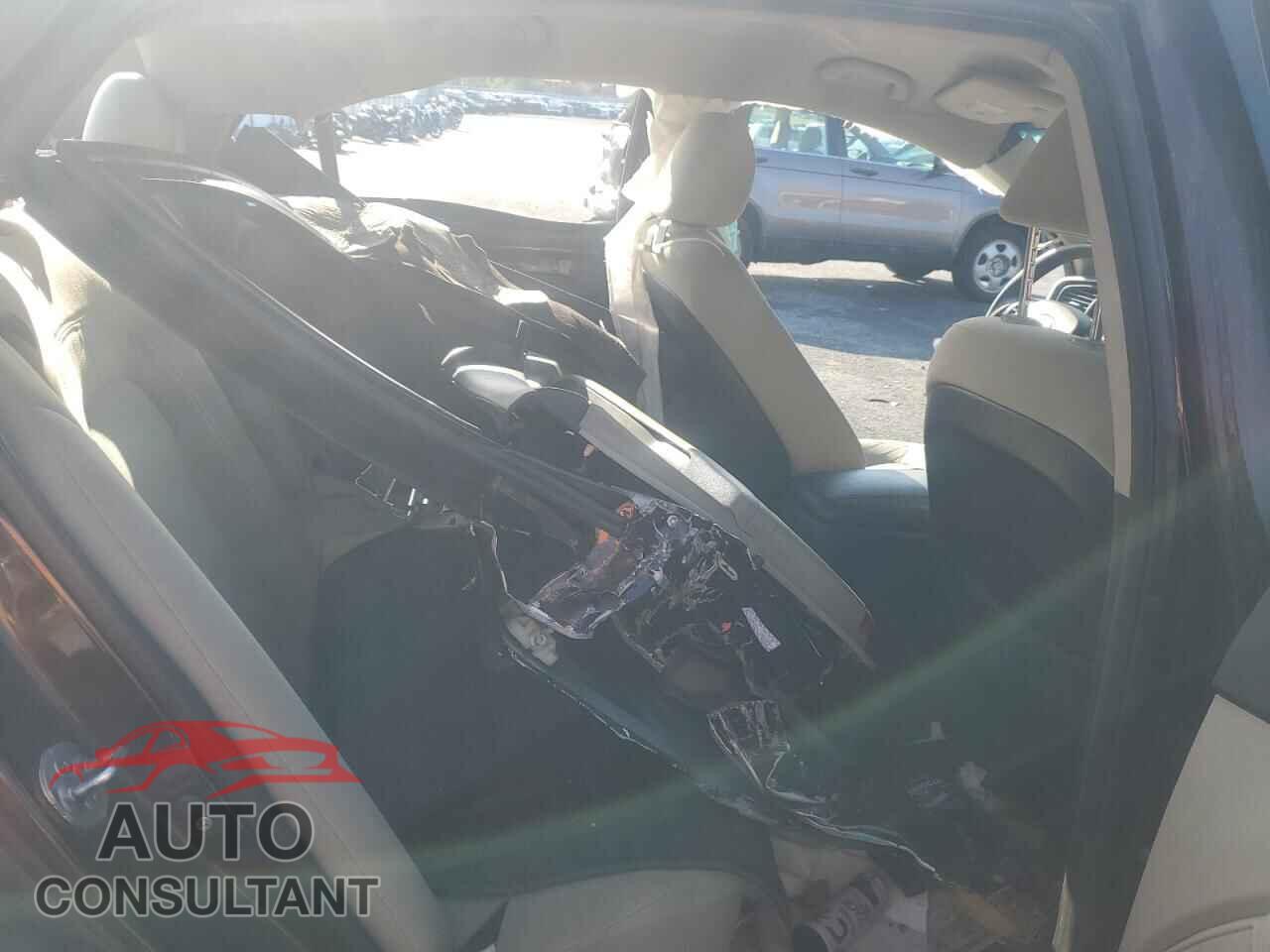 KIA OPTIMA 2011 - KNAGM4A76B5127389