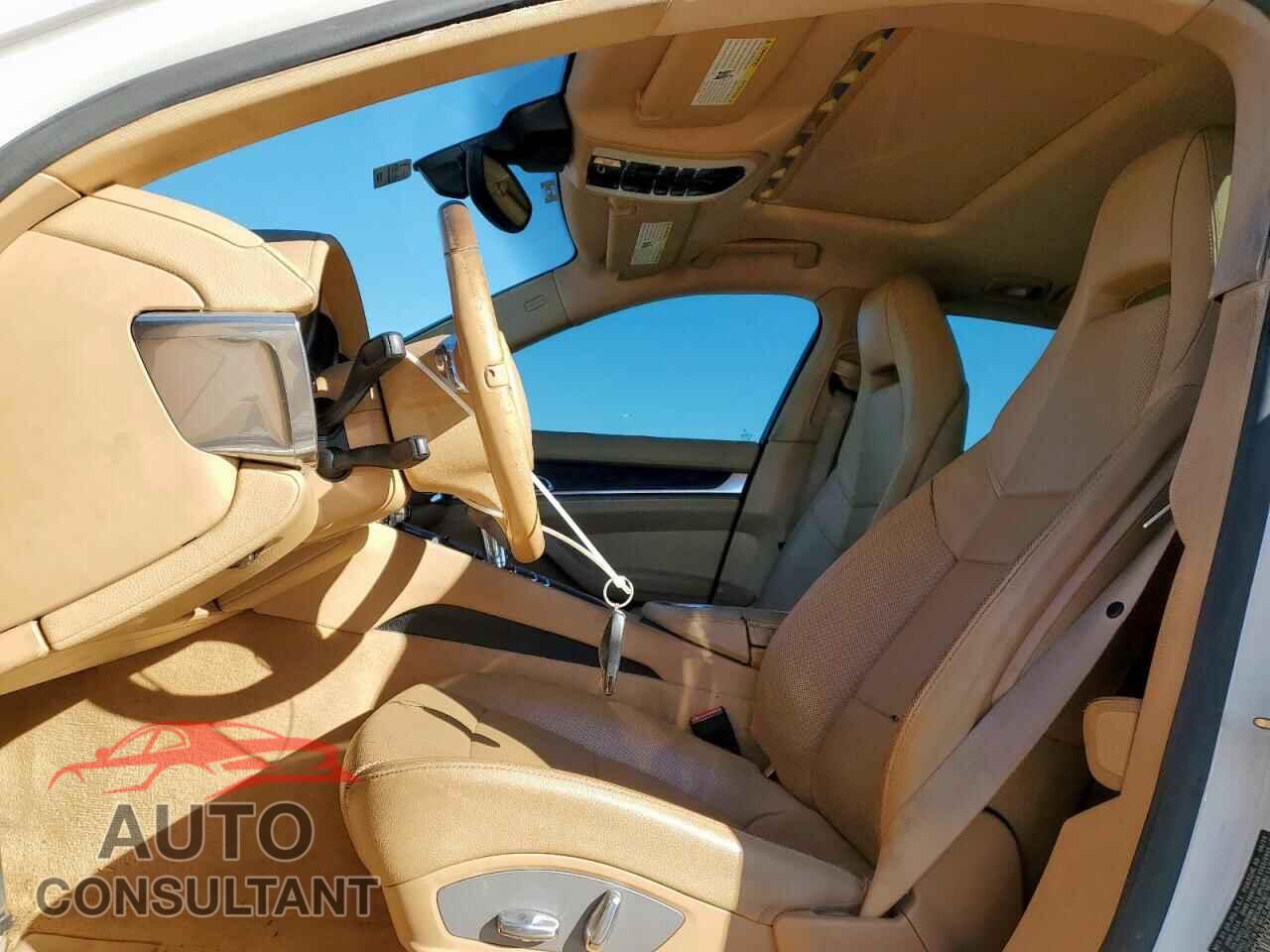 PORSCHE PANAMERA 2011 - WP0AA2A72BL012712