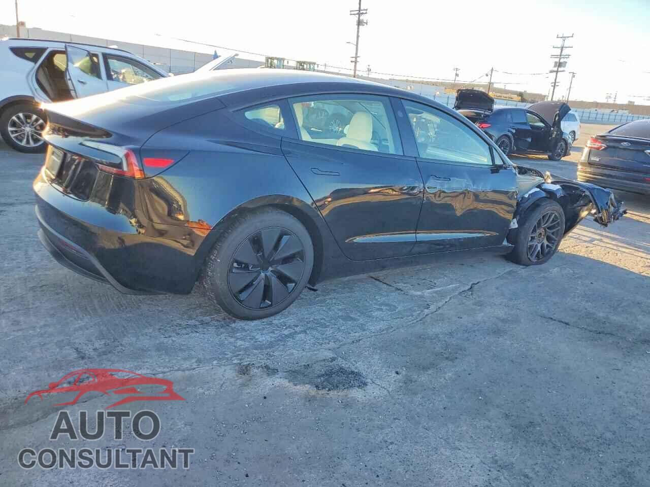 TESLA MODEL 3 2025 - 5YJ3E1EA4SF072121