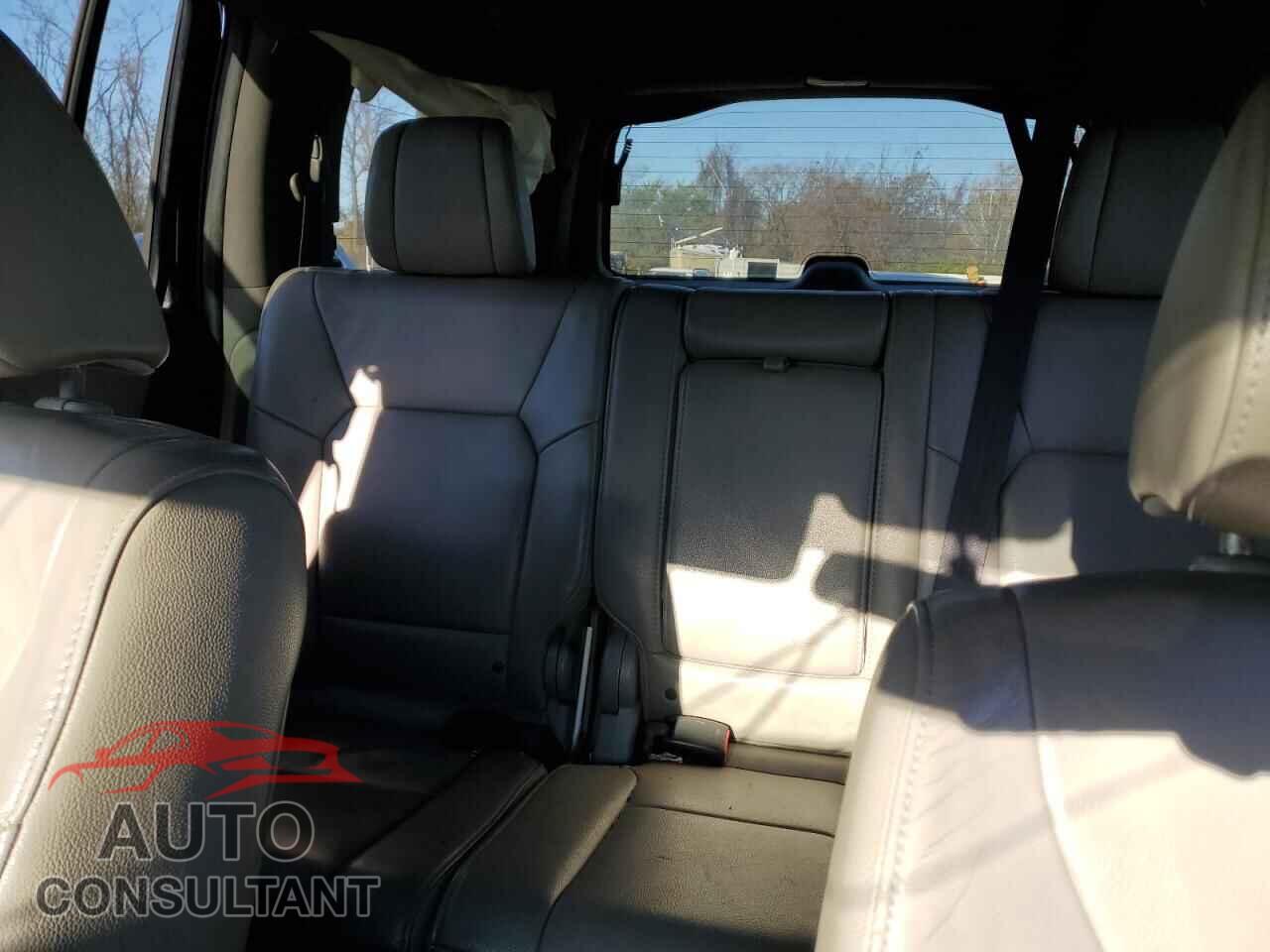 HONDA PILOT 2013 - 5FNYF4H65DB045556