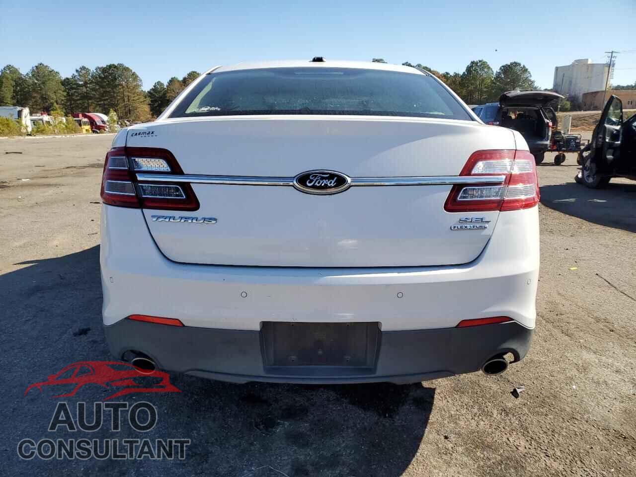 FORD TAURUS 2013 - 1FAHP2E82DG166077