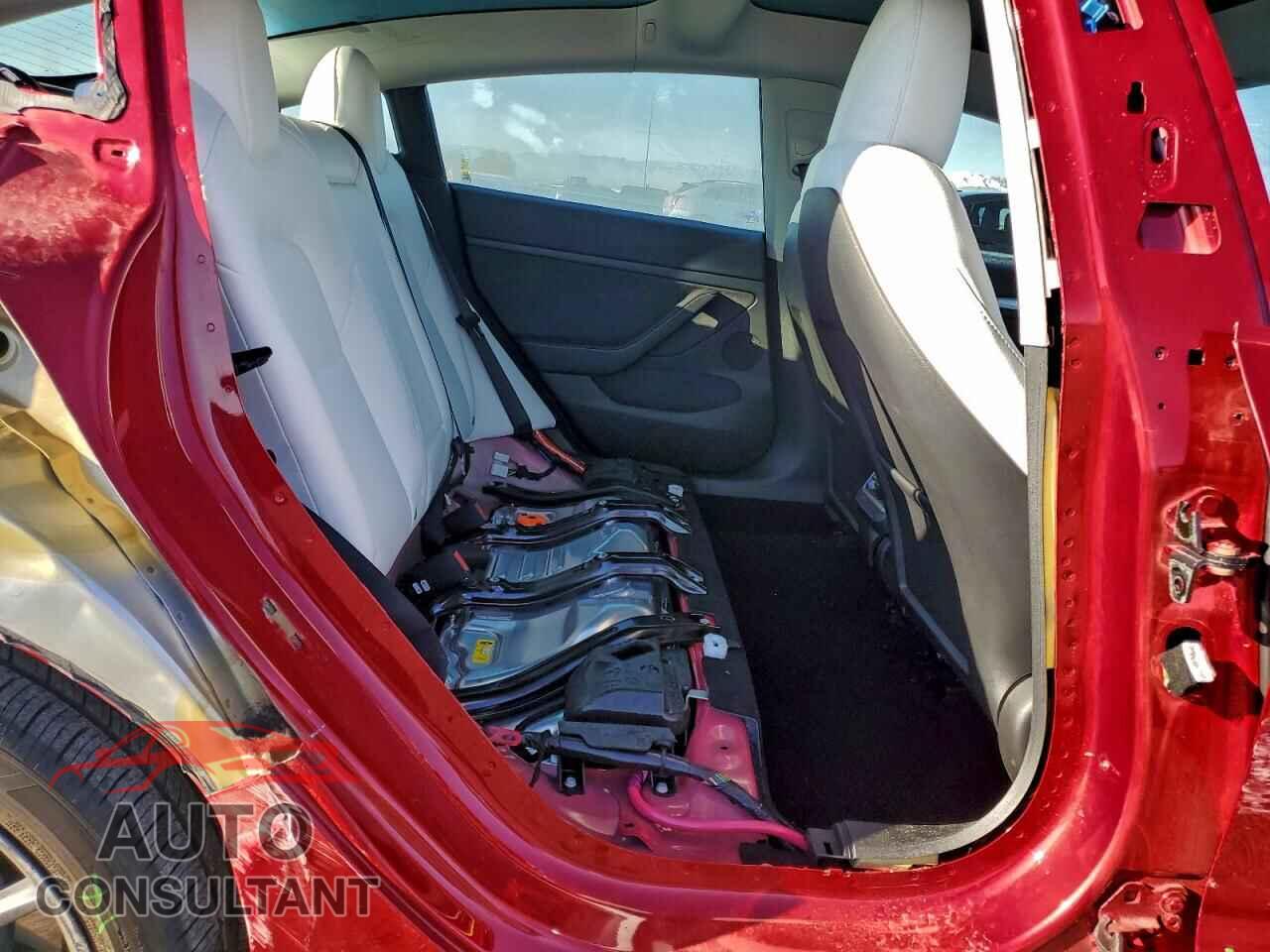 TESLA MODEL 3 2023 - 5YJ3E1EA0PF572851
