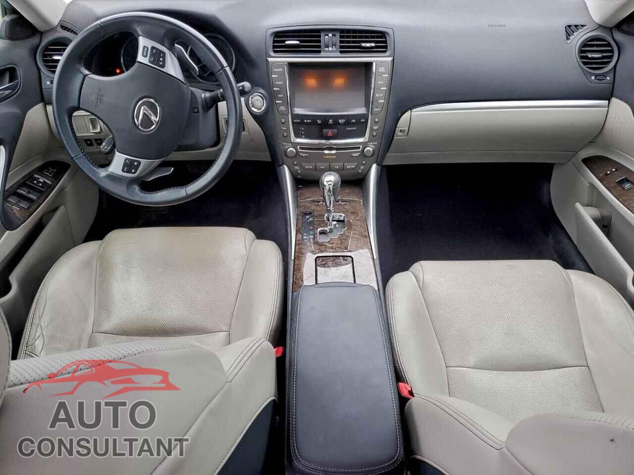 LEXUS IS 2011 - JTHCF5C2XB5047126