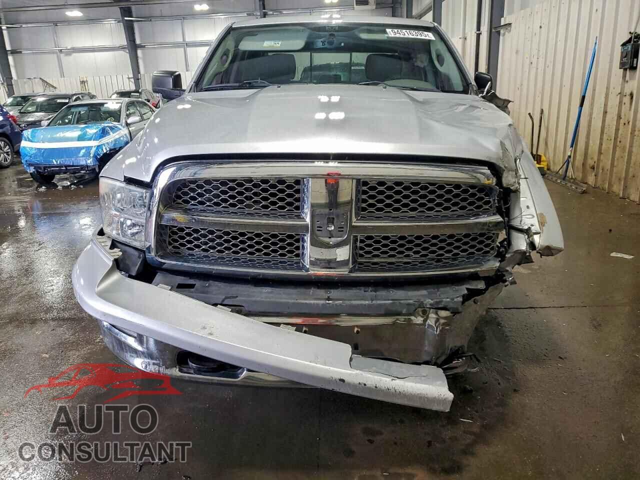 DODGE RAM 1500 2012 - 1C6RD7LTXCS305077