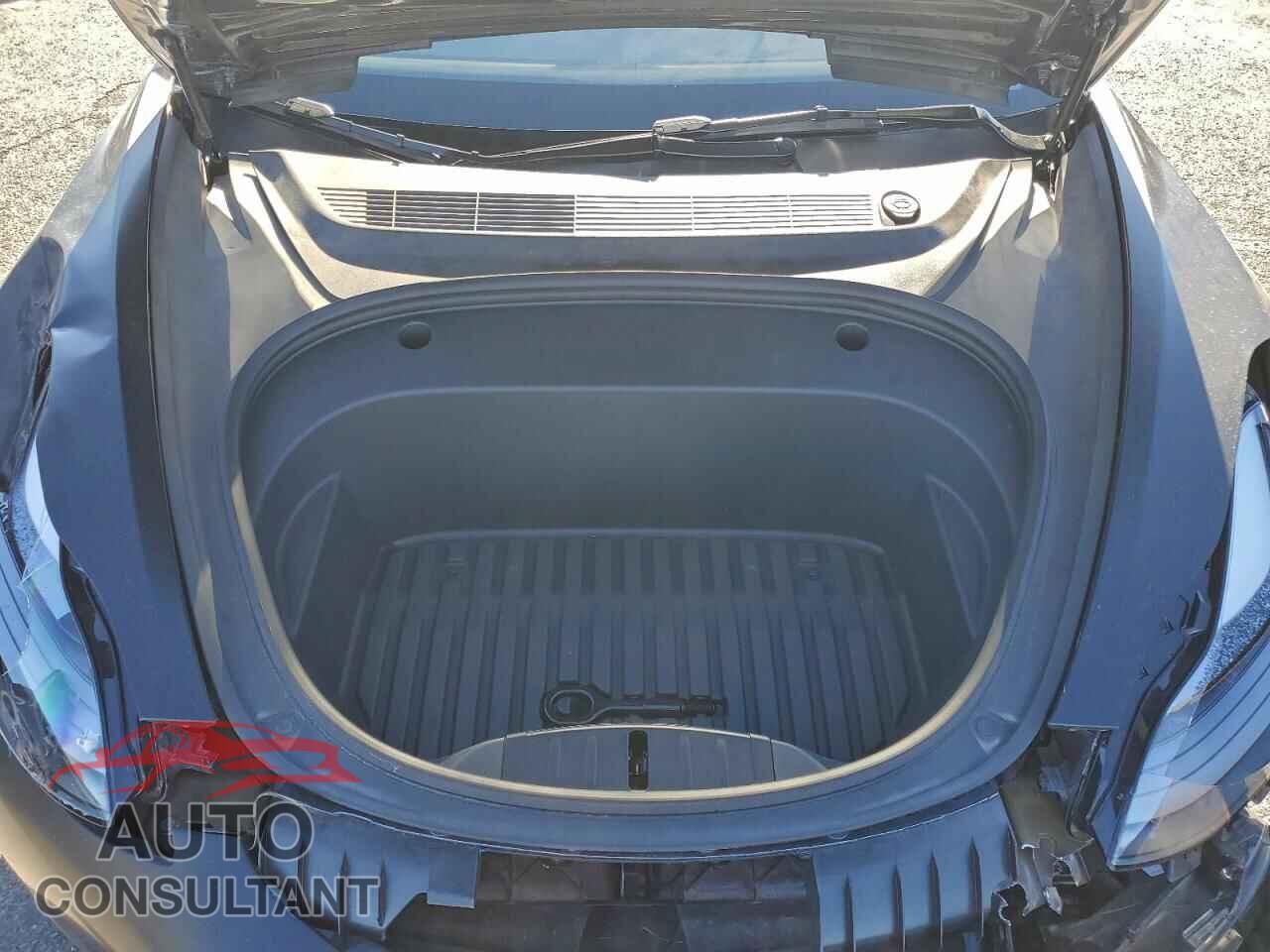 TESLA MODEL 3 2023 - 5YJ3E1EBXPF661237