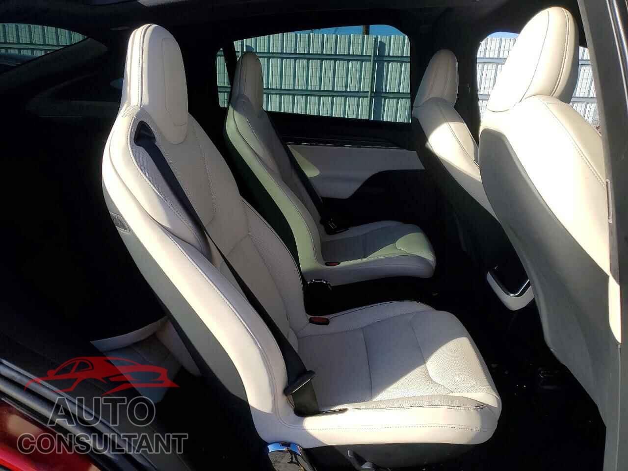 TESLA MODEL X 2023 - 7SAXCBE68PF430601