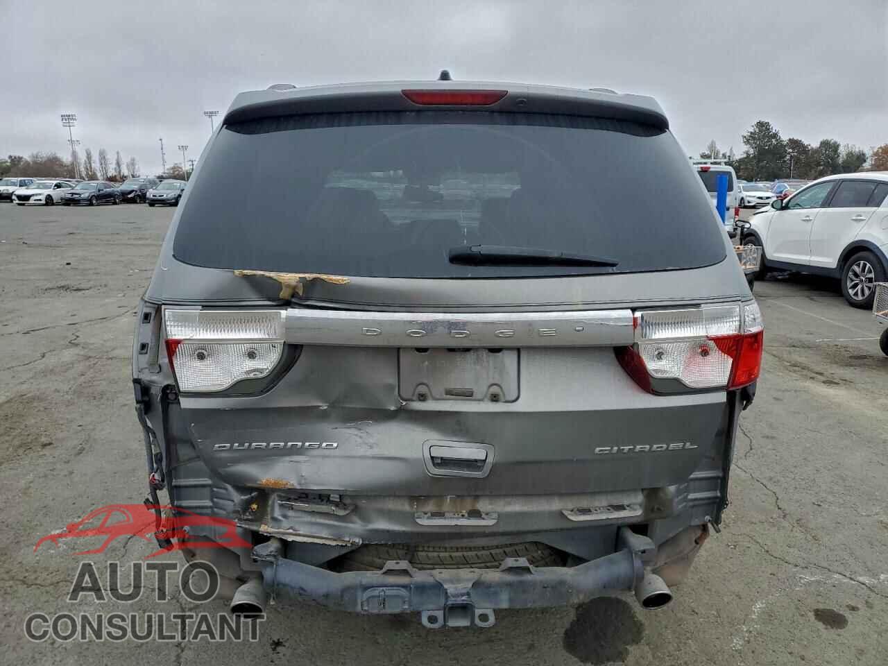 DODGE DURANGO 2013 - 1C4SDHET6DC564478