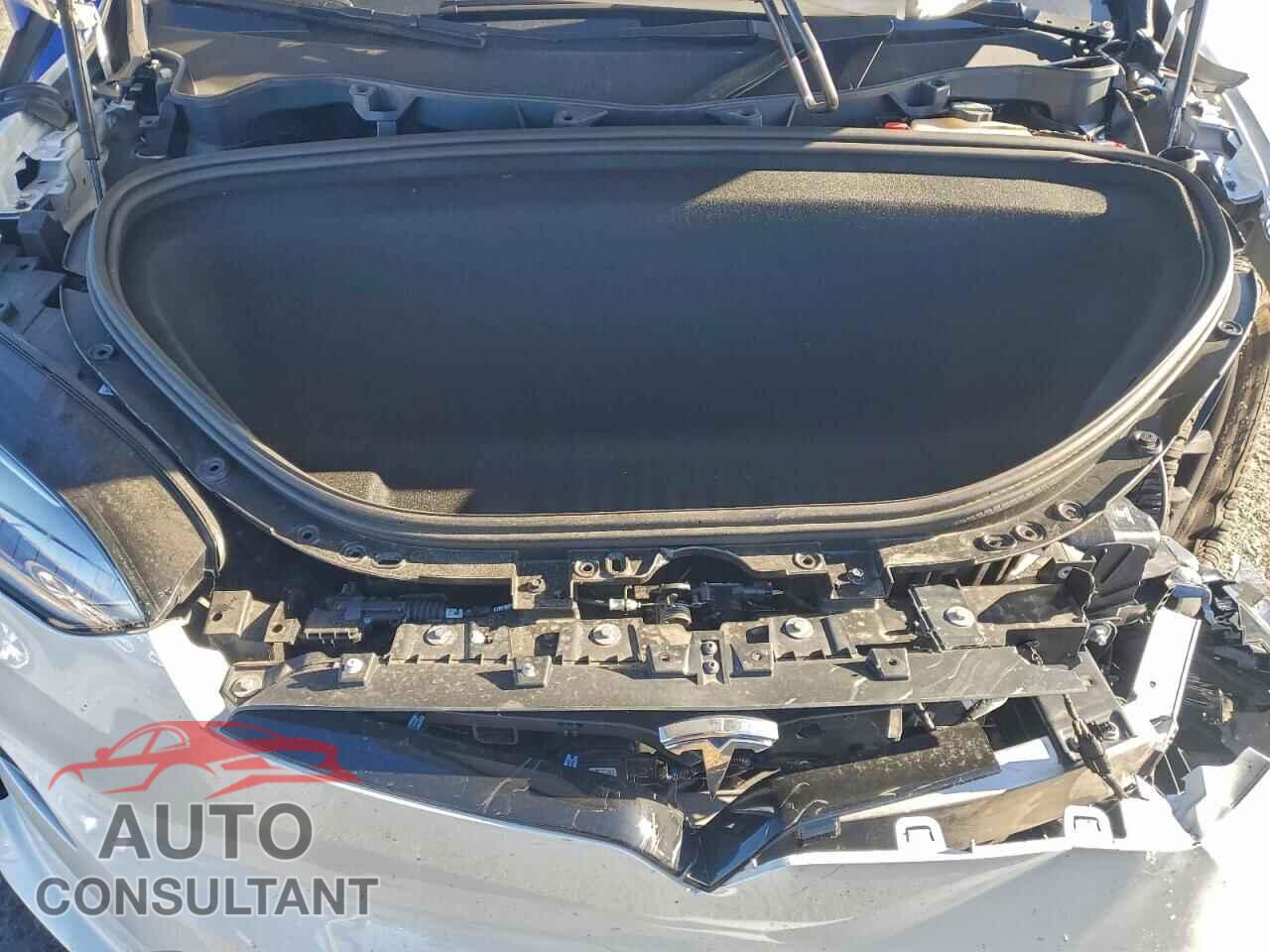 TESLA MODEL X 2024 - 7SAXCBE63RF453688