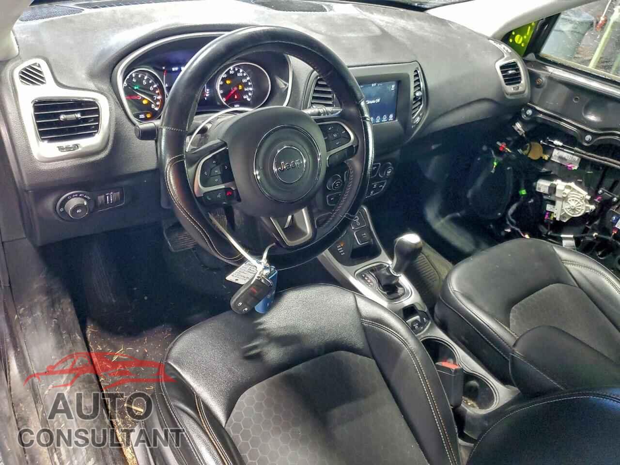 JEEP COMPASS 2019 - 3C4NJDBB4KT776582