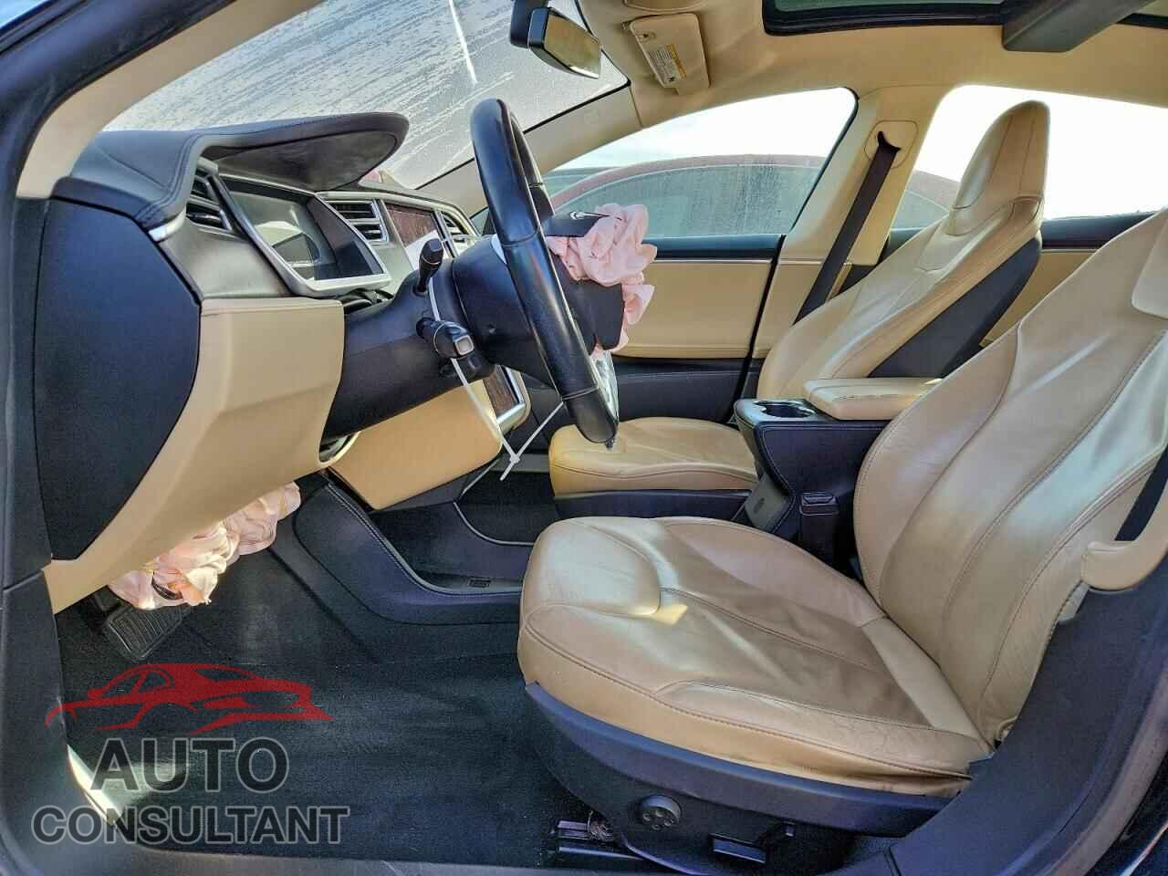 TESLA MODEL S 2013 - 5YJSA1CN8DFP26487