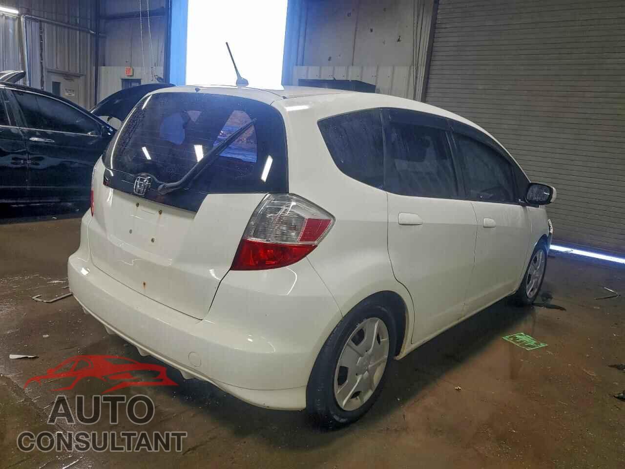 HONDA FIT 2013 - JHMGE8G32DC078037