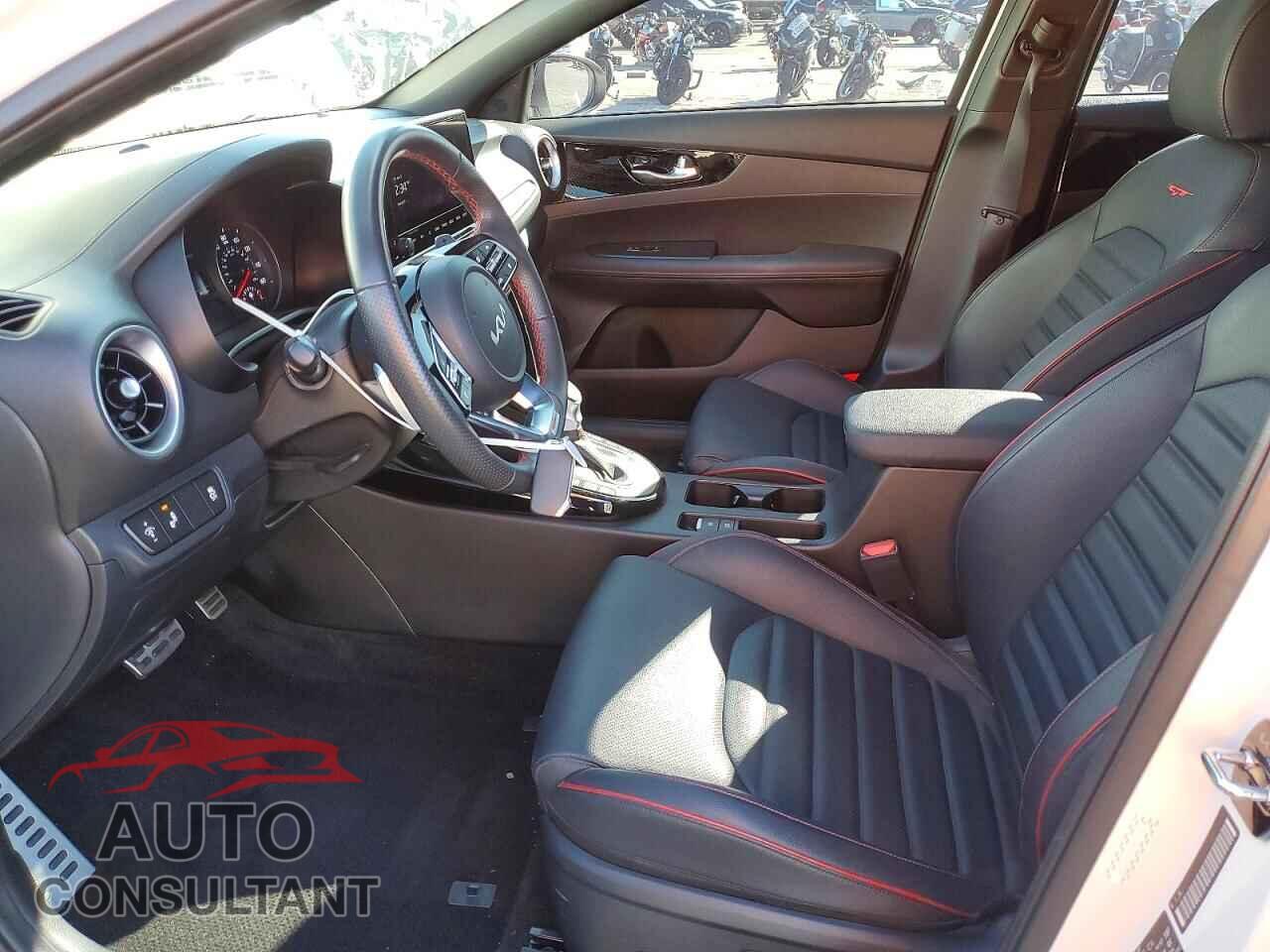 KIA FORTE 2024 - 3KPF44AC8RE838909