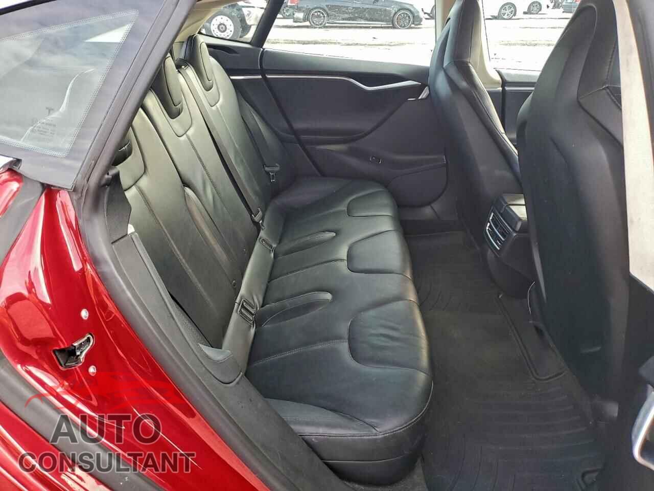 TESLA MODEL S 2013 - 5YJSA1CG7DFP18110
