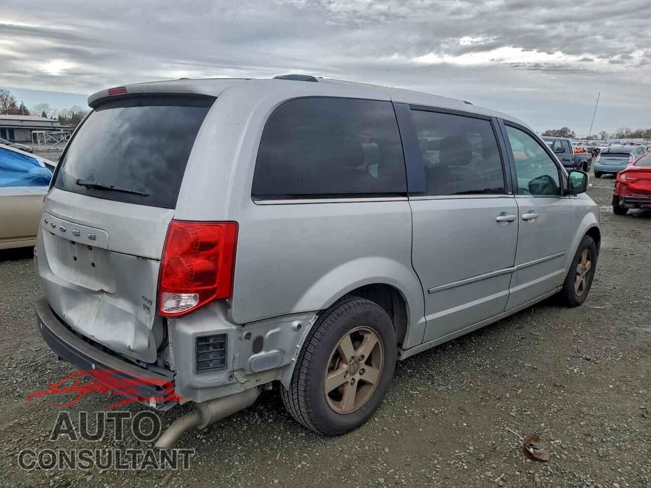 DODGE CARAVAN 2011 - 2D4RN5DG9BR679503