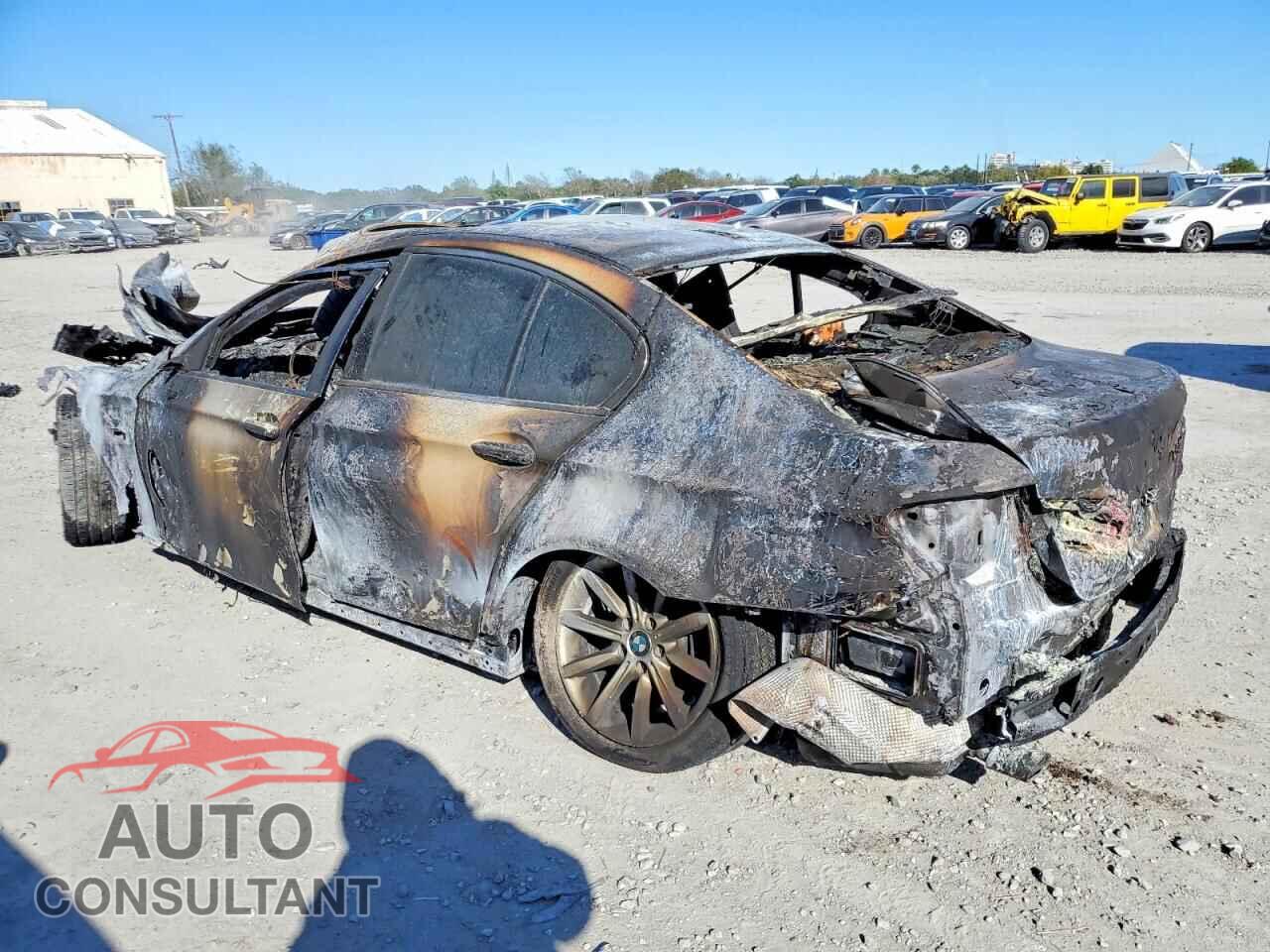 BMW 5 SERIES 2015 - WBA5B1C57FD921871
