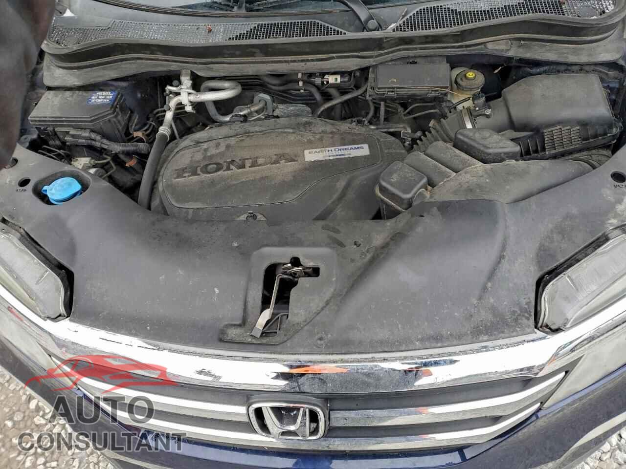 HONDA PILOT 2018 - 5FNYF6H55JB036676