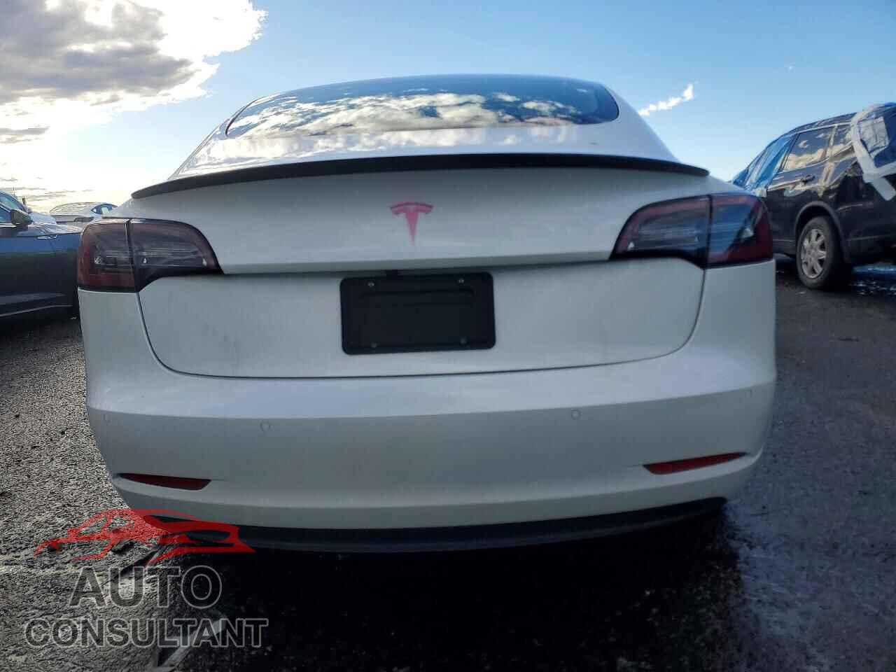 TESLA MODEL 3 2021 - 5YJ3E1EA2MF873360