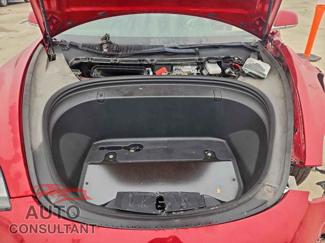 TESLA MODEL 3 2018 - 5YJ3E1EB0JF150255