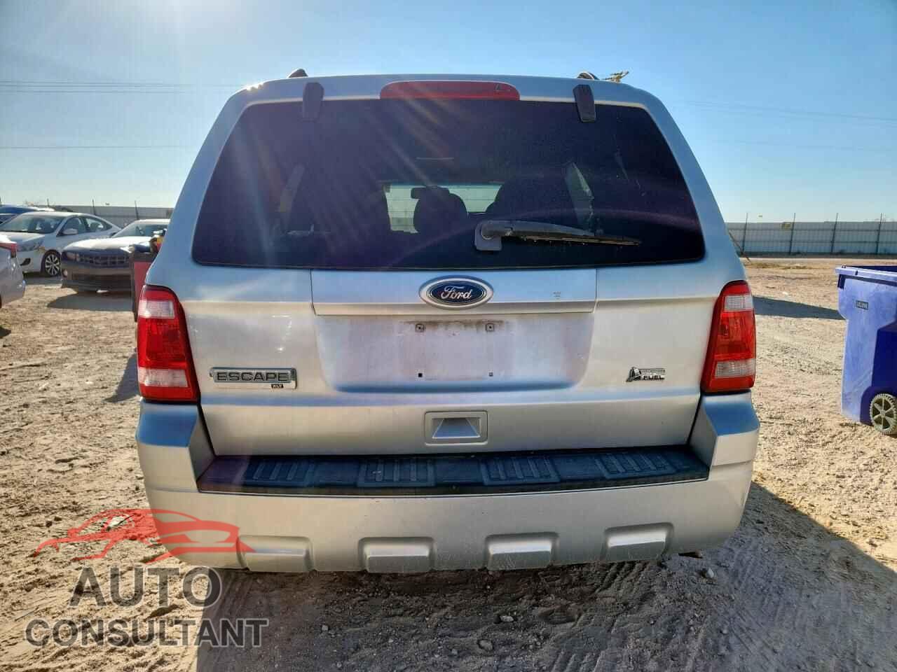 FORD ESCAPE 2010 - 1FMCU0DG8AKB10045