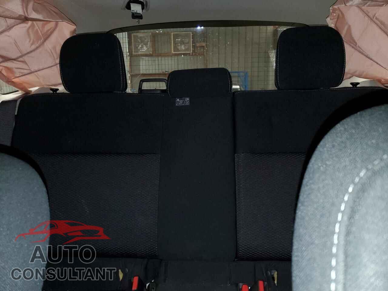 SUBARU FORESTER 2018 - JF2SJAAC2JH471608