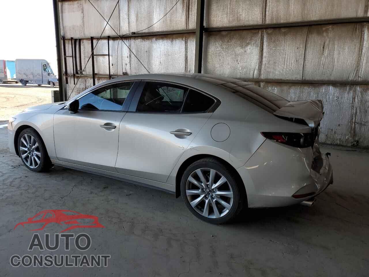MAZDA 3 2023 - 3MZBPACM4PM382661