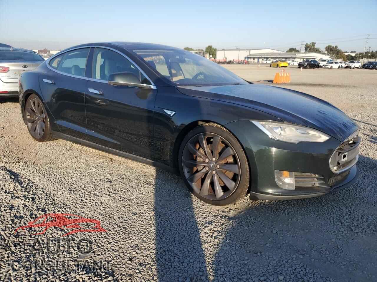 TESLA MODEL S 2012 - 5YJSA1CP6CFP02947