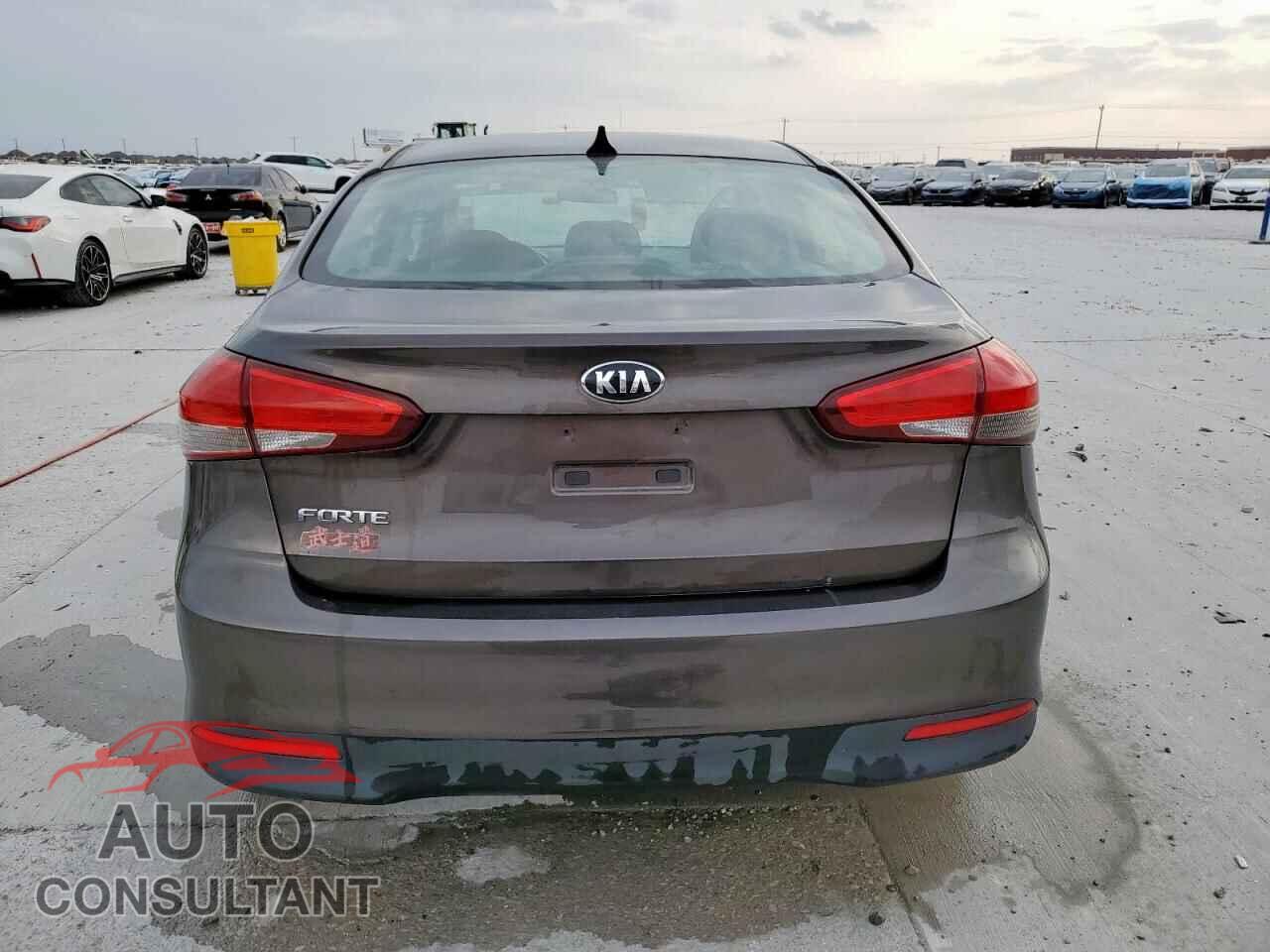 KIA FORTE 2017 - 3KPFK4A71HE088213