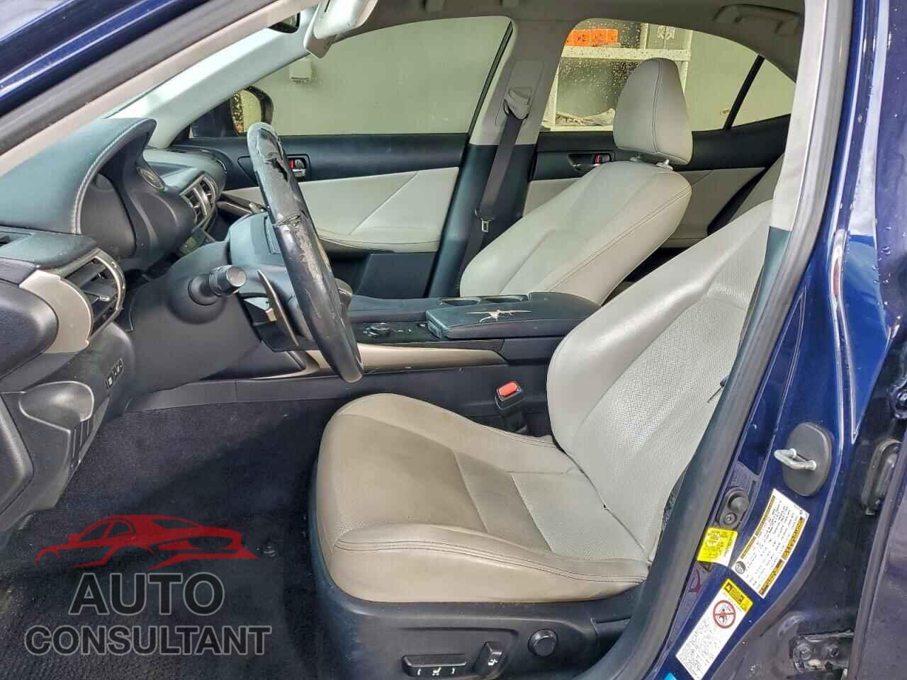 LEXUS IS 2014 - JTHBF1D23E5009552