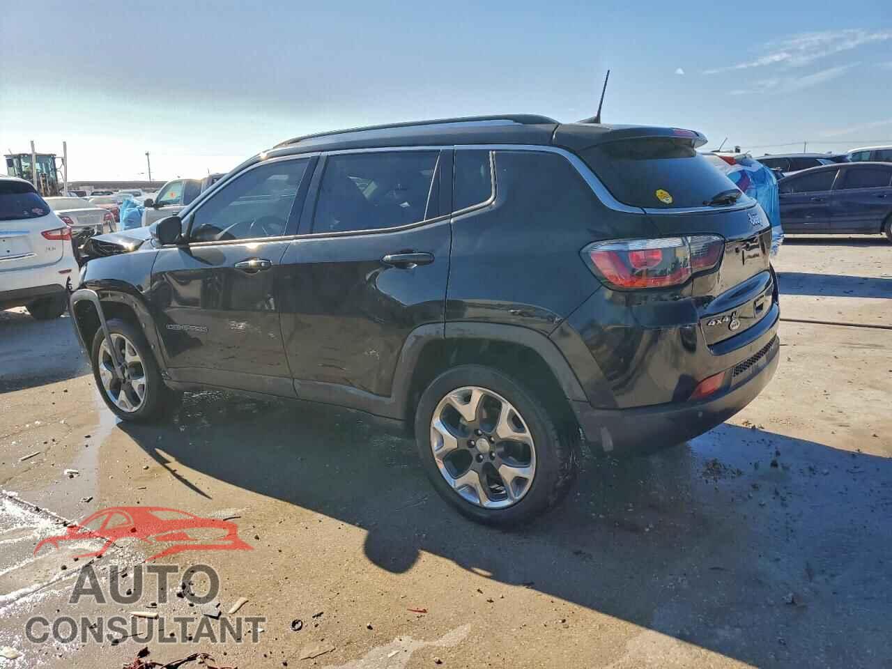 JEEP COMPASS 2018 - 3C4NJDCB8JT199374