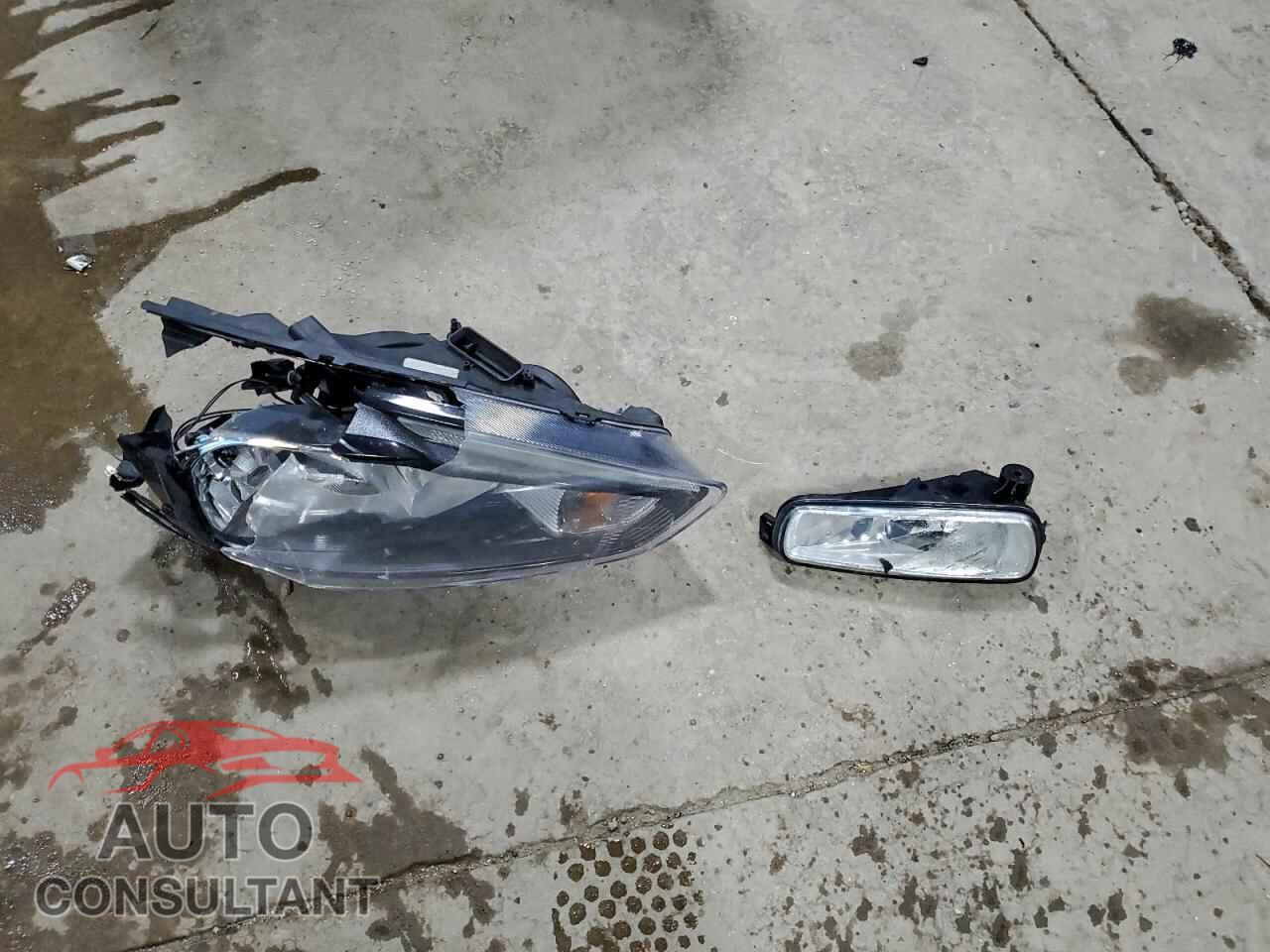 FORD FOCUS 2015 - 1FADP3F28FL379110