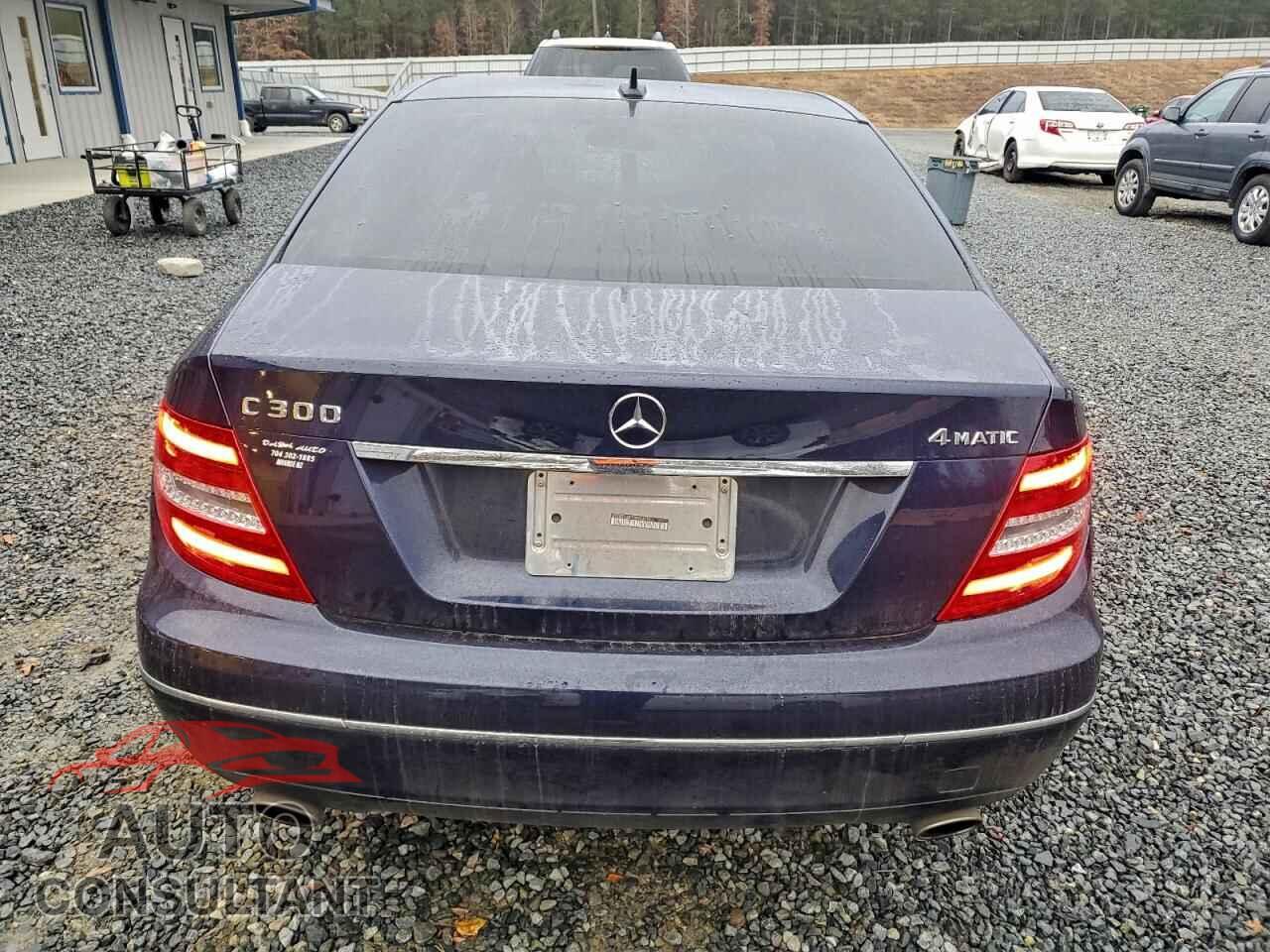 MERCEDES-BENZ C-CLASS 2013 - WDDGF8AB7DR253173