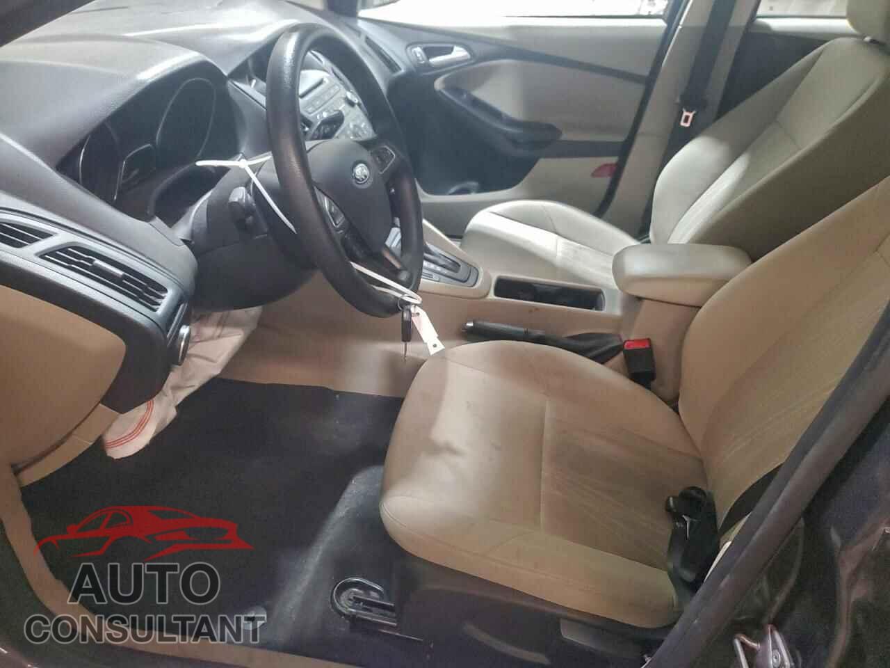 FORD FOCUS 2015 - 1FADP3F21FL343923