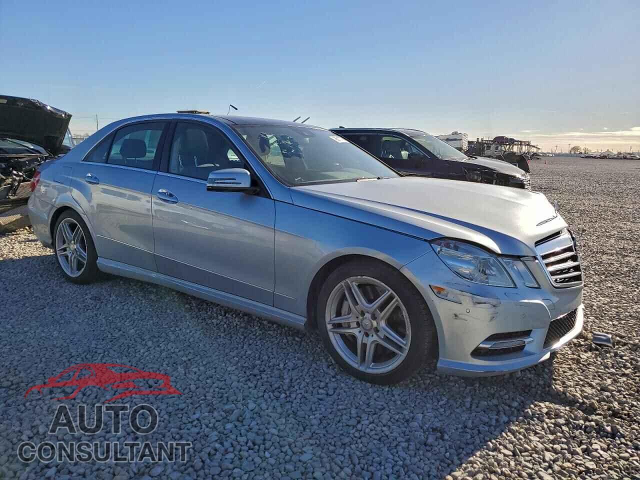 MERCEDES-BENZ E-CLASS 2013 - WDDHF9BBXDA716317